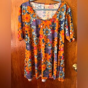 LuLaRoe NWOT Top Size xl
